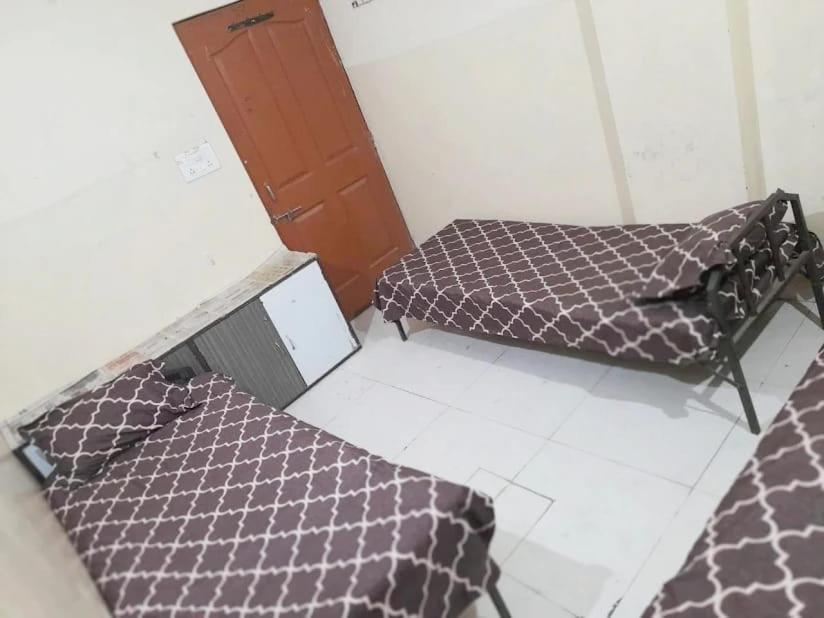 Aashiyana Boys Hostel Indaur Exteriér fotografie